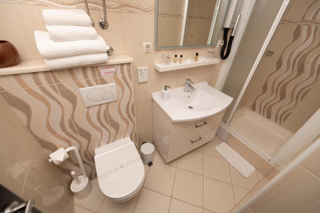 Deluxe Collection Hotel Kastel สปลิท ภายนอก รูปภาพ
