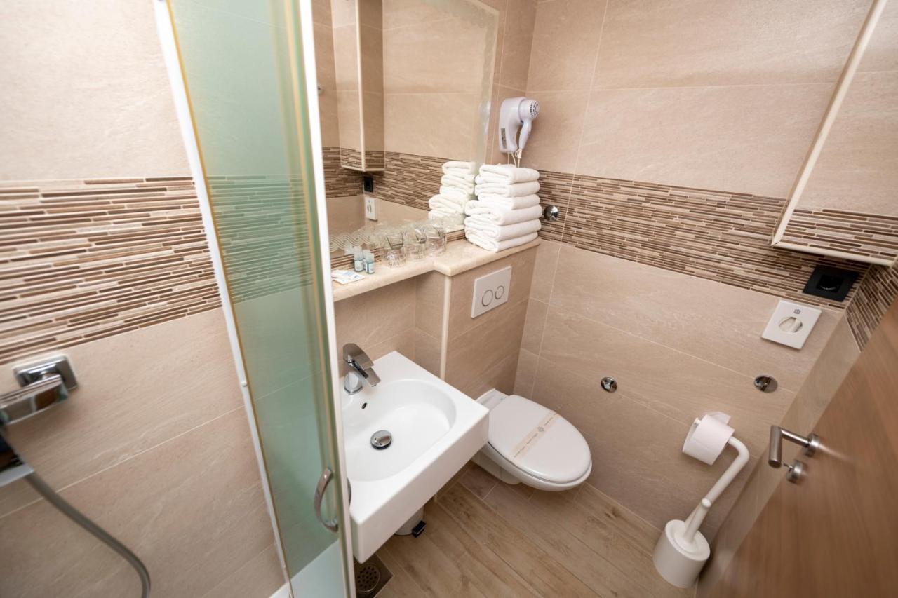 Deluxe Collection Hotel Kastel สปลิท ภายนอก รูปภาพ